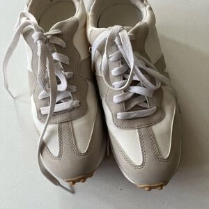 Stylish Women's Sneakers in White and Tan